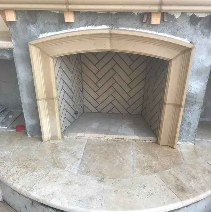 stone-fireplace-herringbone-min